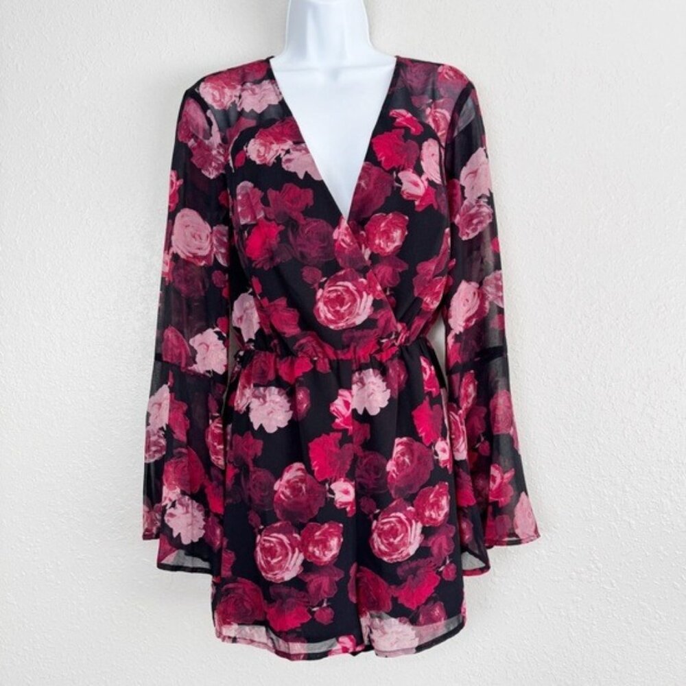 BCBGeneration floral rose flare sleeve ruffle romper M